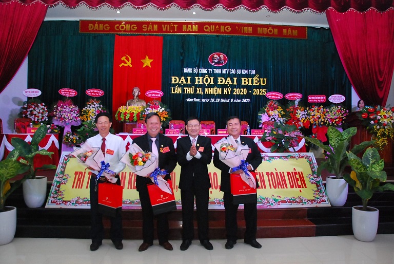 Ông Lê Đức Hân giữ chức Bí thư Đảng ủy Cao su Kon Tum